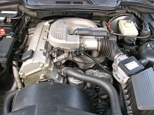 The engine compartment of a 316i, basic version of the E36 range